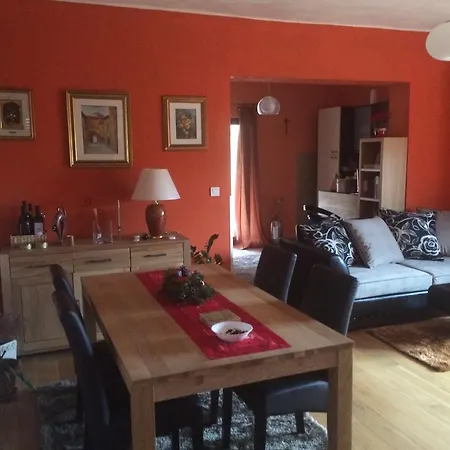 Apartment Lamjana Kali