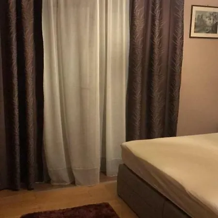 Apartment Lamjana *
