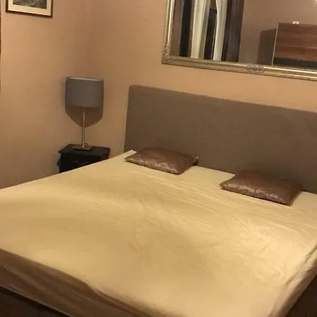 Apartment Lamjana